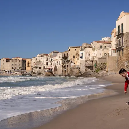 Casa Savoia * Cefalù